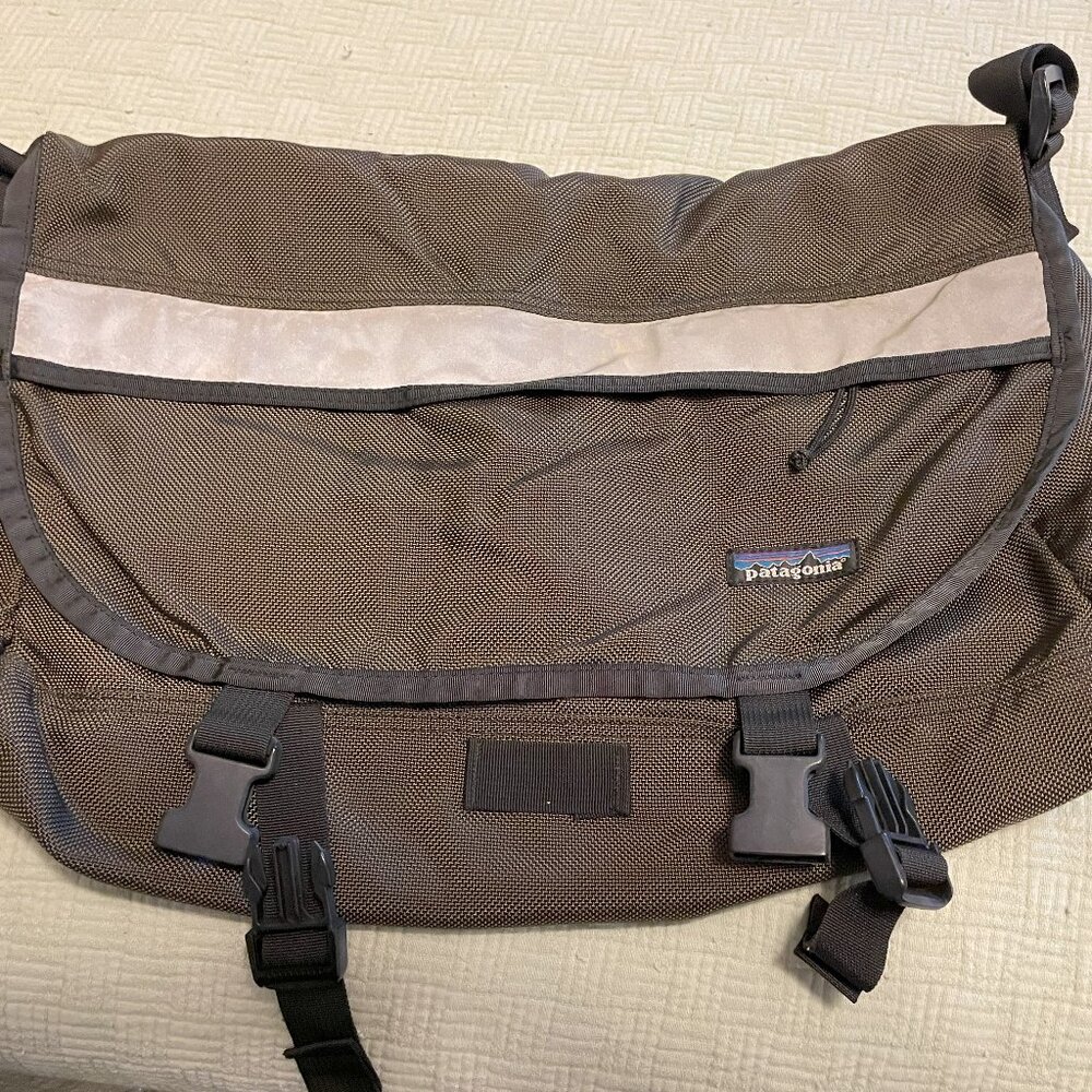 Patagonia Shoulder Laptop Messenger Bag Large Capacity Fits 15in Laptop